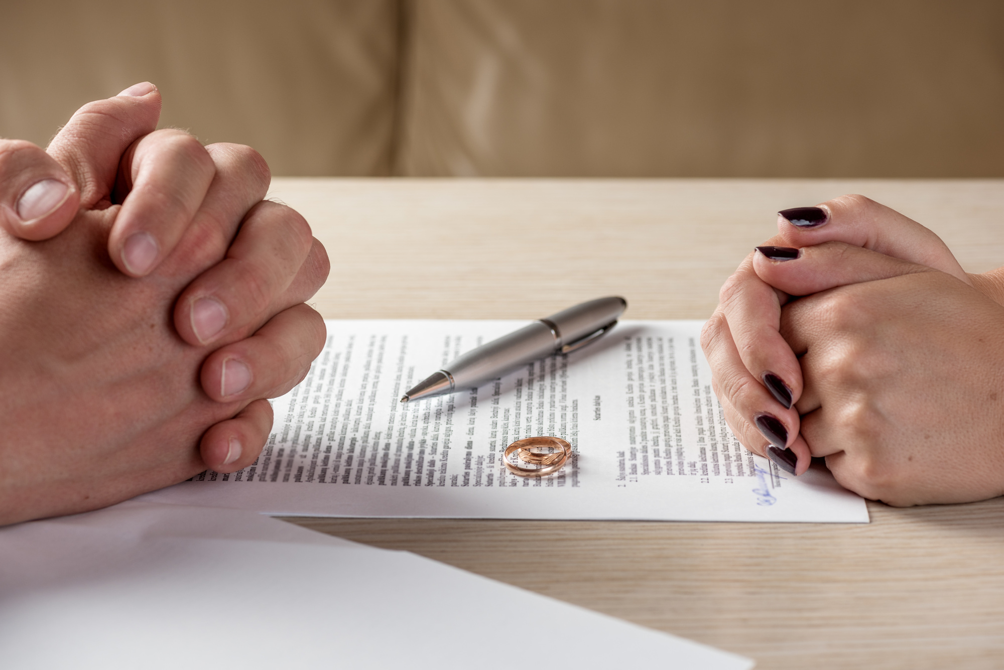 selecting a divorce lawyer